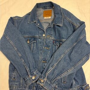 Levi's Classic trucker Blue Denim Jacket